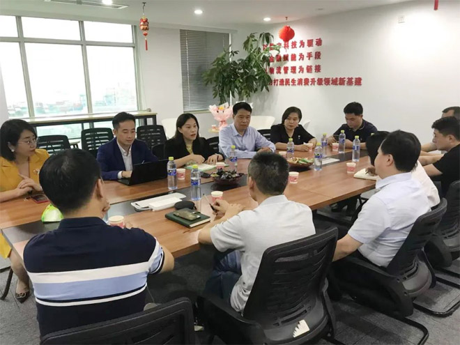 永新昌與云倉(cāng)配，舉行隆重戰(zhàn)略合作簽約儀式。強(qiáng)強(qiáng)聯(lián)手，合作共贏